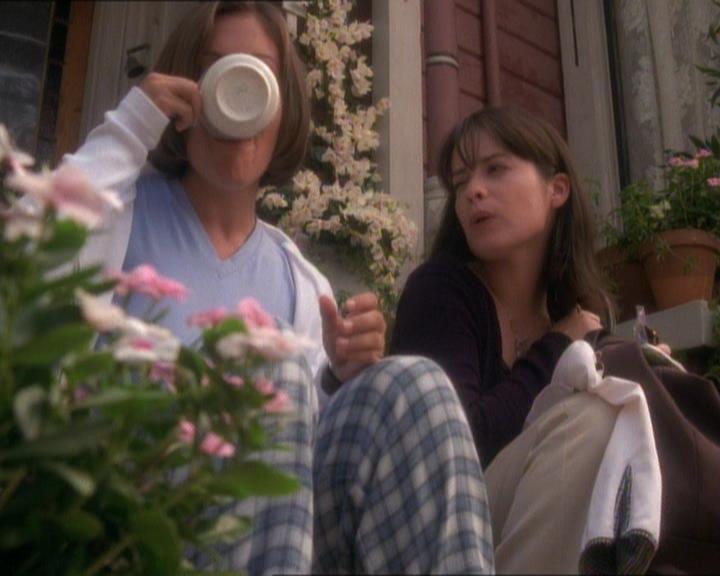 Charmed-Online_dot_net-1x01SomethingWiccaThisWayComes1064.jpg