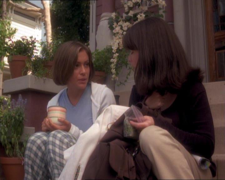 Charmed-Online_dot_net-1x01SomethingWiccaThisWayComes1075.jpg