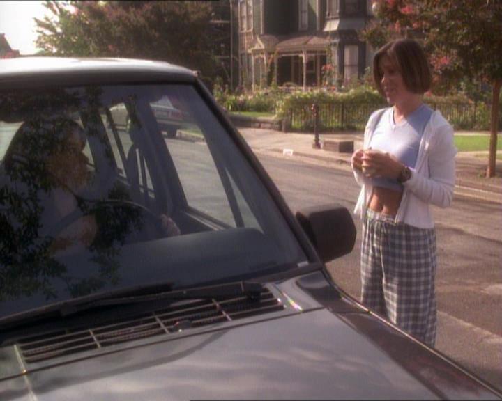 Charmed-Online_dot_net-1x01SomethingWiccaThisWayComes1123.jpg