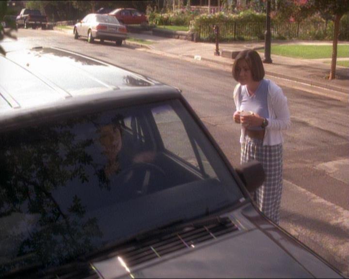 Charmed-Online_dot_net-1x01SomethingWiccaThisWayComes1126.jpg