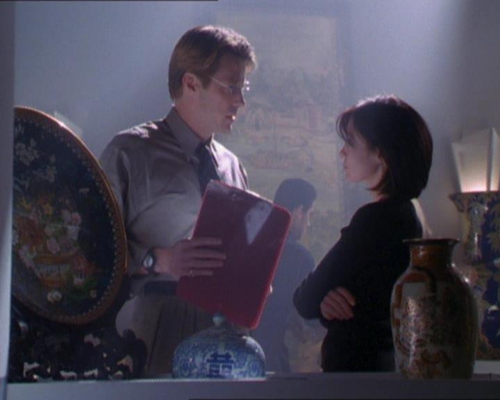 Charmed-Online_dot_net-1x01SomethingWiccaThisWayComes1142.jpg