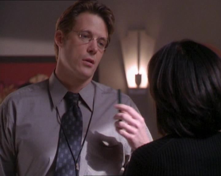 Charmed-Online_dot_net-1x01SomethingWiccaThisWayComes1148.jpg Charmed-Online_dot_net-1x01SomethingWiccaThisWayComes1148.jpg