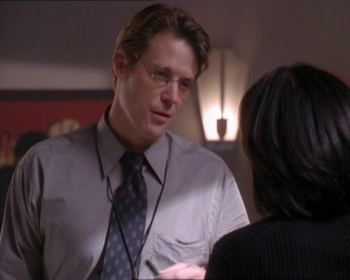 Charmed-Online_dot_net-1x01SomethingWiccaThisWayComes1149.jpg