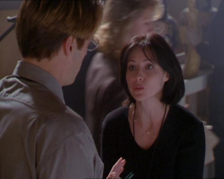 Charmed-Online_dot_net-1x01SomethingWiccaThisWayComes1158.jpg Charmed-Online_dot_net-1x01SomethingWiccaThisWayComes1158.jpg
