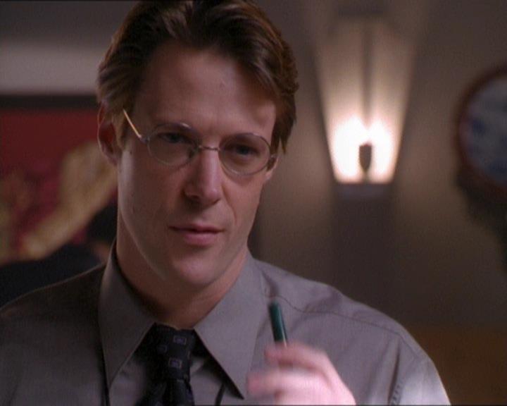 Charmed-Online_dot_net-1x01SomethingWiccaThisWayComes1169.jpg