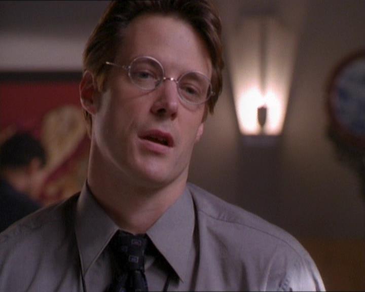 Charmed-Online_dot_net-1x01SomethingWiccaThisWayComes1184.jpg