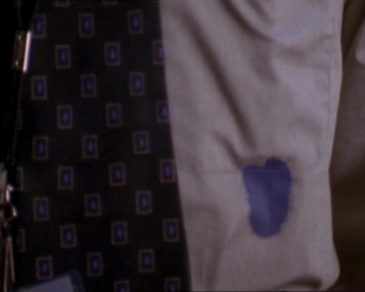 Charmed-Online_dot_net-1x01SomethingWiccaThisWayComes1199.jpg Charmed-Online_dot_net-1x01SomethingWiccaThisWayComes1199.jpg