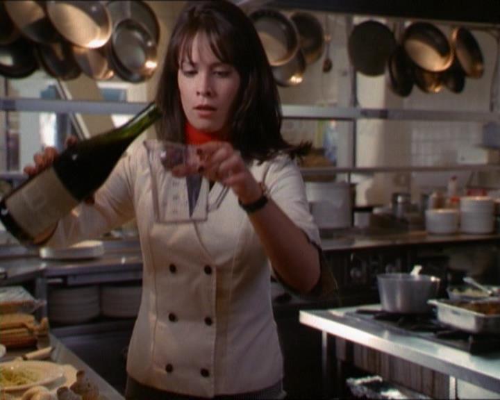 Charmed-Online_dot_net-1x01SomethingWiccaThisWayComes1222.jpg Charmed-Online_dot_net-1x01SomethingWiccaThisWayComes1222.jpg