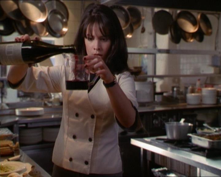 Charmed-Online_dot_net-1x01SomethingWiccaThisWayComes1226.jpg Charmed-Online_dot_net-1x01SomethingWiccaThisWayComes1226.jpg