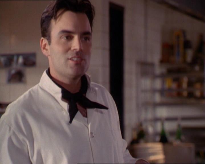 Charmed-Online_dot_net-1x01SomethingWiccaThisWayComes1229.jpg Charmed-Online_dot_net-1x01SomethingWiccaThisWayComes1229.jpg