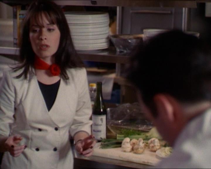 Charmed-Online_dot_net-1x01SomethingWiccaThisWayComes1231.jpg
