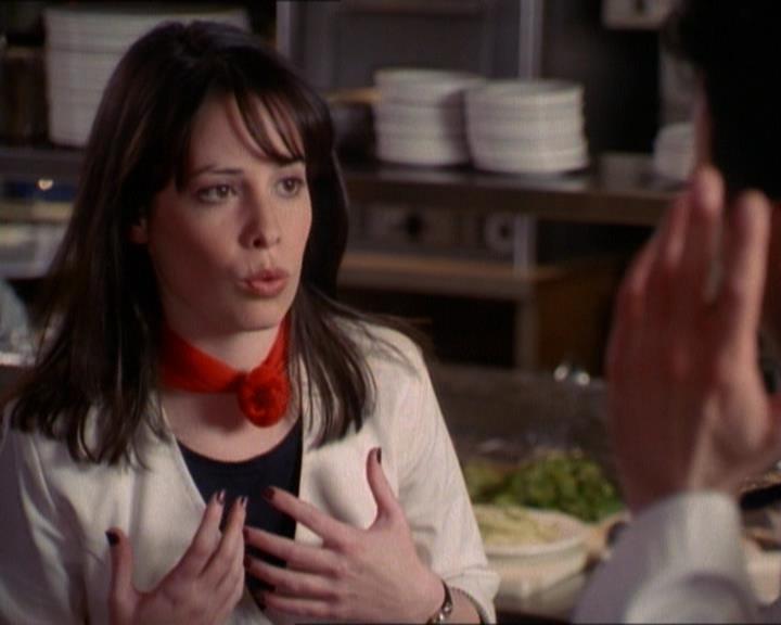 Charmed-Online_dot_net-1x01SomethingWiccaThisWayComes1248.jpg