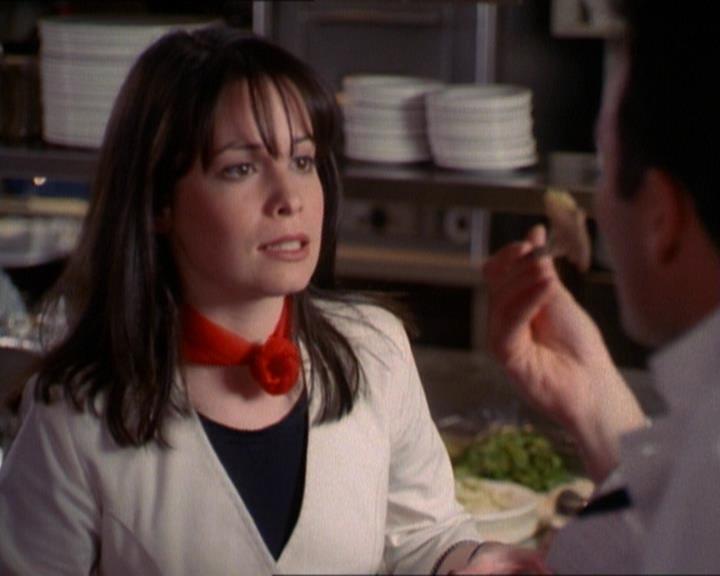 Charmed-Online_dot_net-1x01SomethingWiccaThisWayComes1254.jpg