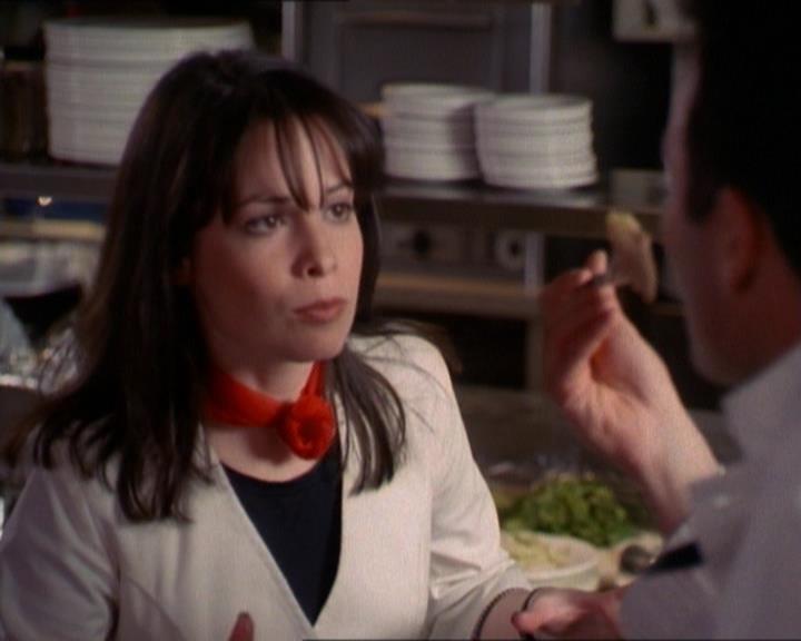 Charmed-Online_dot_net-1x01SomethingWiccaThisWayComes1257.jpg