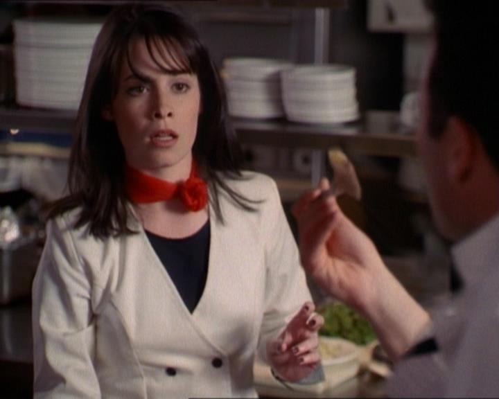 Charmed-Online_dot_net-1x01SomethingWiccaThisWayComes1279.jpg Charmed-Online_dot_net-1x01SomethingWiccaThisWayComes1279.jpg