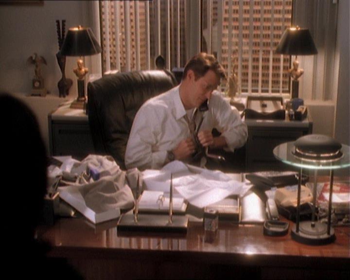 Charmed-Online_dot_net-1x01SomethingWiccaThisWayComes1303.jpg
