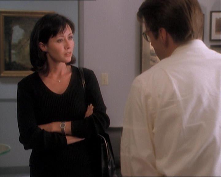 Charmed-Online_dot_net-1x01SomethingWiccaThisWayComes1340.jpg