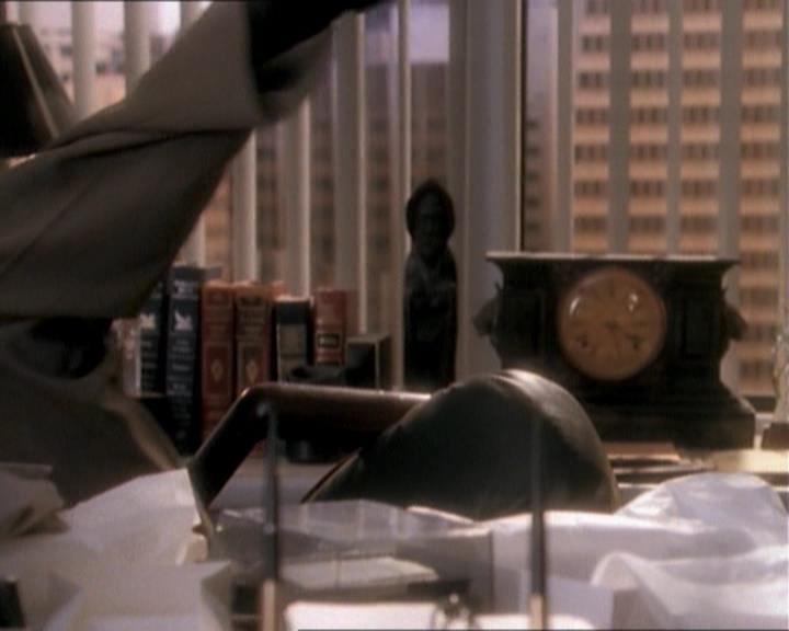 Charmed-Online_dot_net-1x01SomethingWiccaThisWayComes1383.jpg