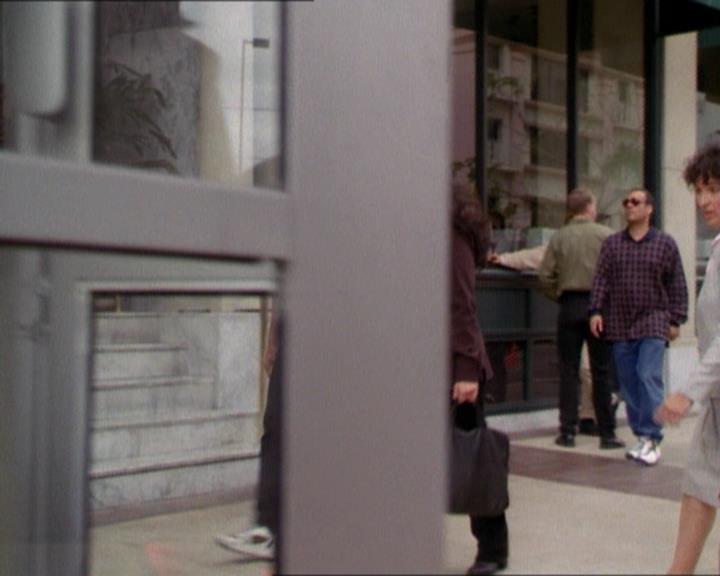 Charmed-Online_dot_net-1x01SomethingWiccaThisWayComes1384.jpg