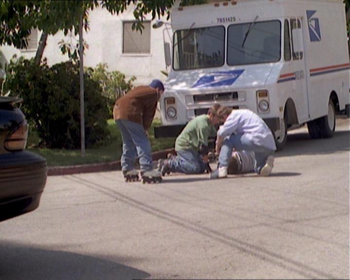 Charmed-Online_dot_net-1x01SomethingWiccaThisWayComes1466.jpg