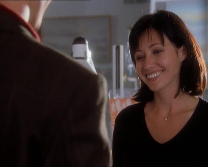 Charmed-Online_dot_net-1x01SomethingWiccaThisWayComes1492.jpg