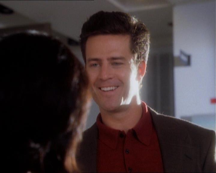 Charmed-Online_dot_net-1x01SomethingWiccaThisWayComes1541.jpg