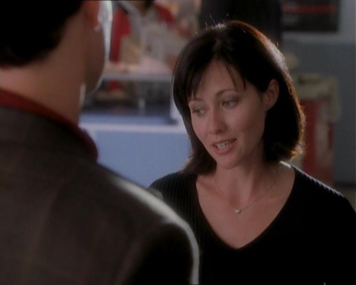 Charmed-Online_dot_net-1x01SomethingWiccaThisWayComes1562.jpg