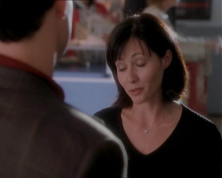 Charmed-Online_dot_net-1x01SomethingWiccaThisWayComes1563.jpg
