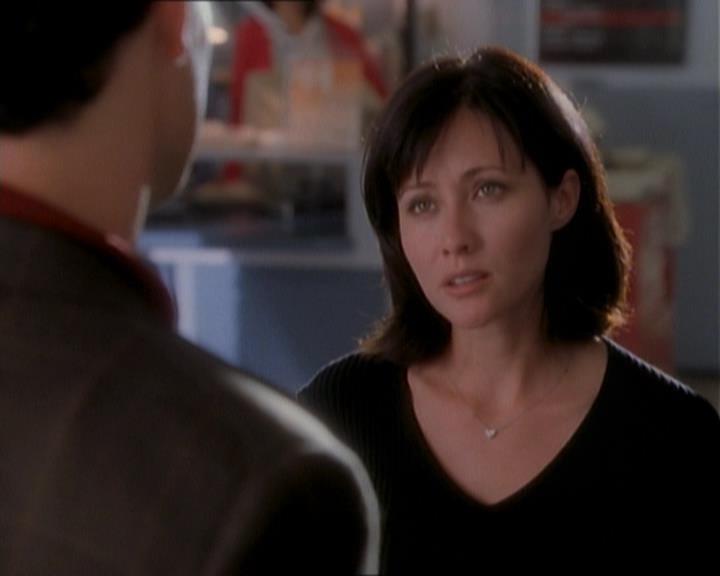 Charmed-Online_dot_net-1x01SomethingWiccaThisWayComes1567.jpg