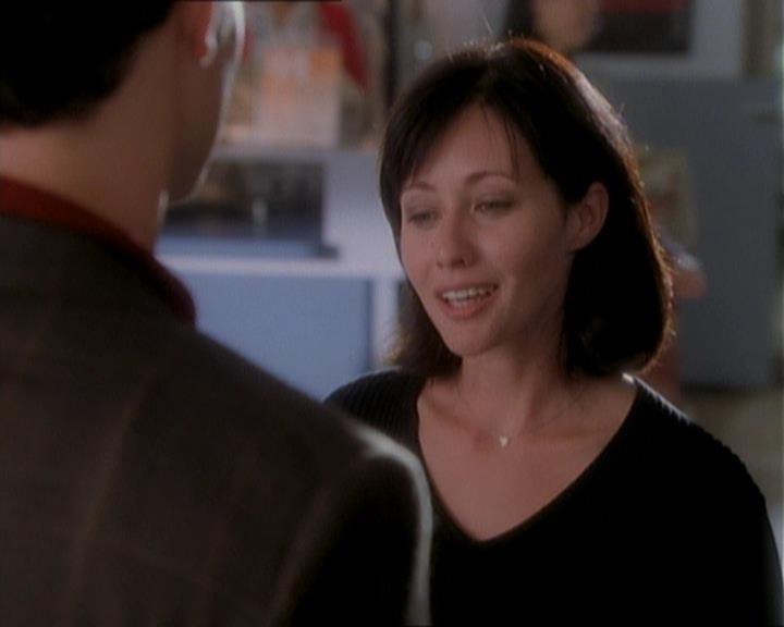 Charmed-Online_dot_net-1x01SomethingWiccaThisWayComes1574.jpg