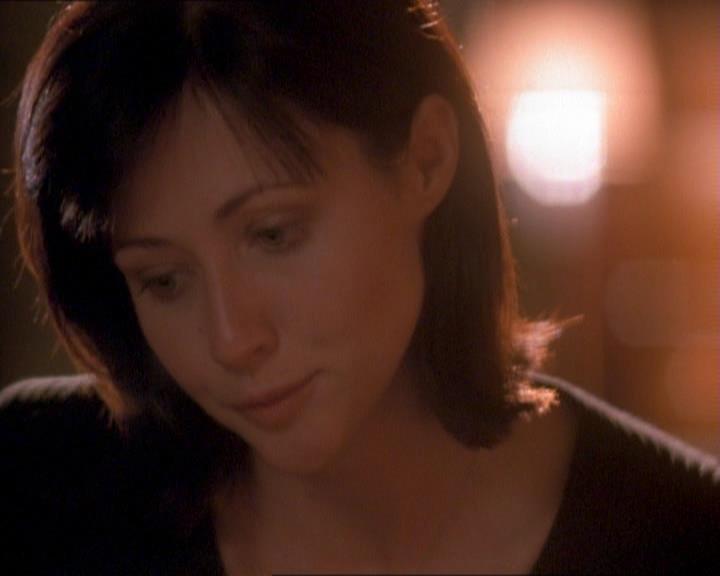 Charmed-Online_dot_net-1x01SomethingWiccaThisWayComes1617.jpg