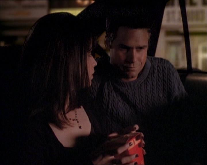 Charmed-Online_dot_net-1x01SomethingWiccaThisWayComes1718.jpg