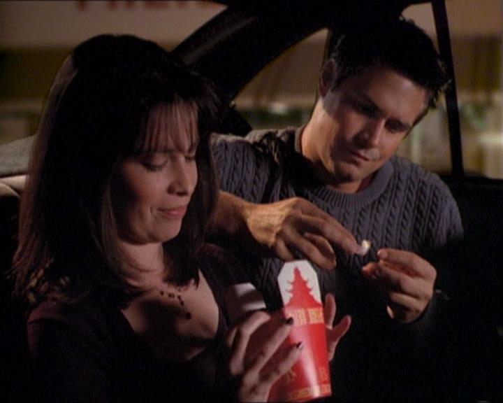 Charmed-Online_dot_net-1x01SomethingWiccaThisWayComes1735.jpg
