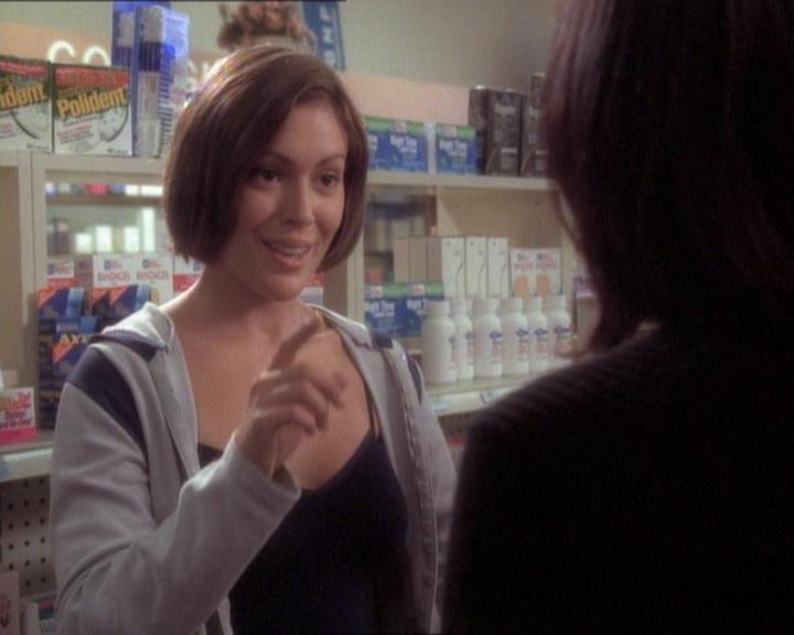Charmed-Online_dot_net-1x01SomethingWiccaThisWayComes1815.jpg