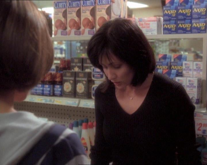 Charmed-Online_dot_net-1x01SomethingWiccaThisWayComes1827.jpg Charmed-Online_dot_net-1x01SomethingWiccaThisWayComes1827.jpg