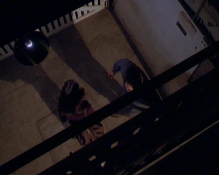Charmed-Online_dot_net-1x01SomethingWiccaThisWayComes1880.jpg