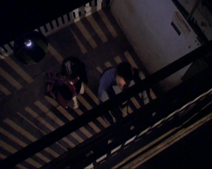 Charmed-Online_dot_net-1x01SomethingWiccaThisWayComes1882.jpg