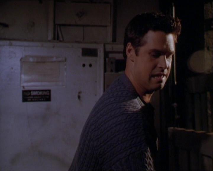 Charmed-Online_dot_net-1x01SomethingWiccaThisWayComes1885.jpg
