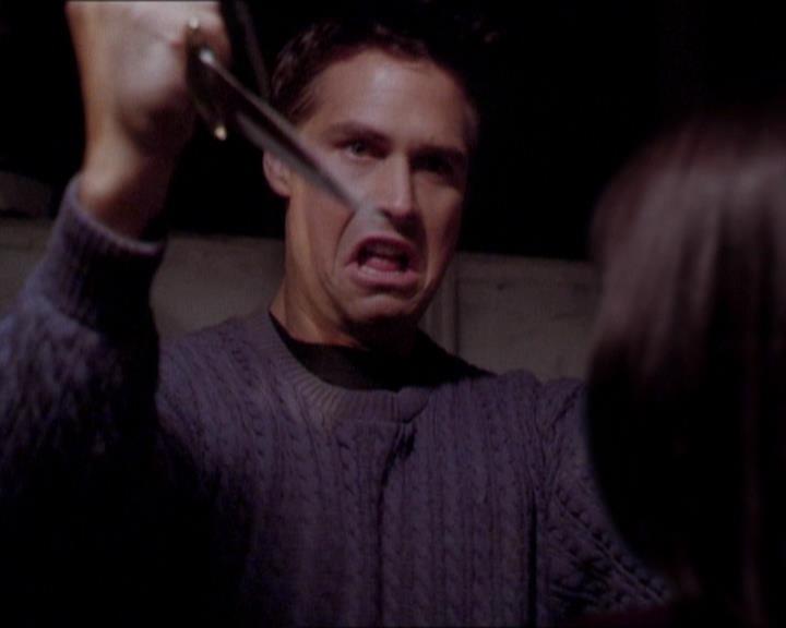 Charmed-Online_dot_net-1x01SomethingWiccaThisWayComes1940.jpg
