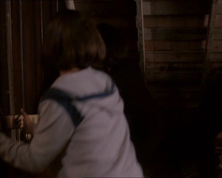 Charmed-Online_dot_net-1x01SomethingWiccaThisWayComes2149.jpg