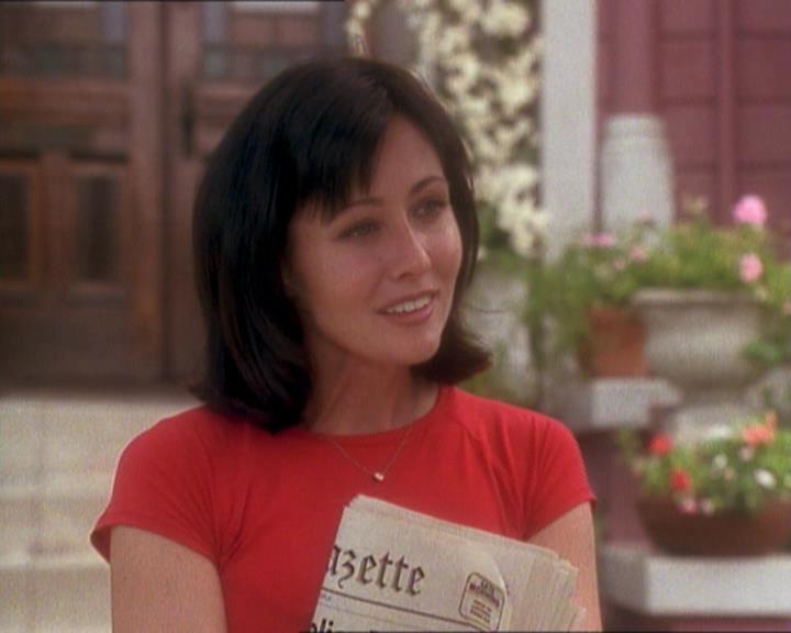 Charmed-Online_dot_net-1x01SomethingWiccaThisWayComes2277.jpg