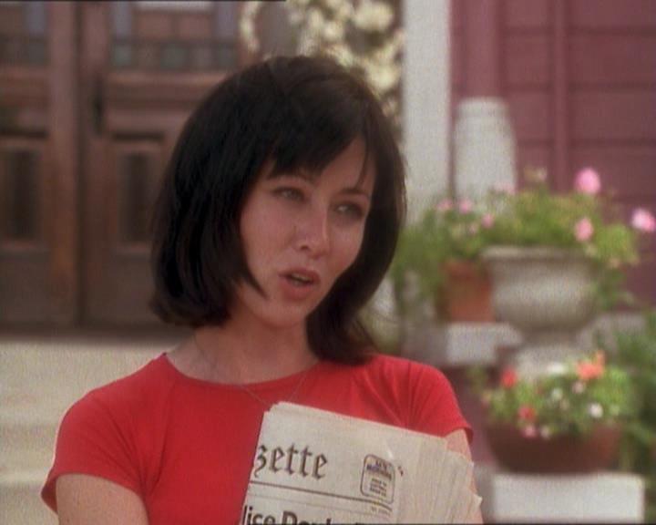 Charmed-Online_dot_net-1x01SomethingWiccaThisWayComes2288.jpg