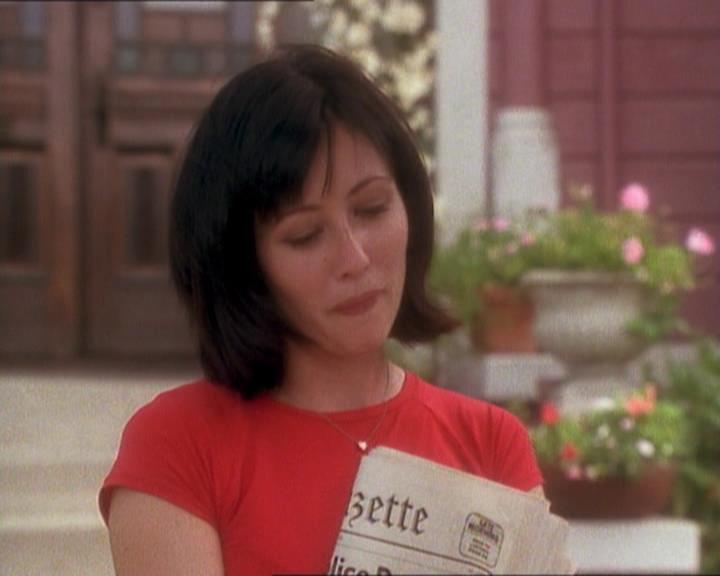 Charmed-Online_dot_net-1x01SomethingWiccaThisWayComes2294.jpg
