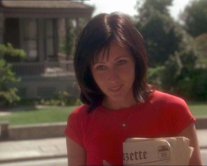 Charmed-Online_dot_net-1x01SomethingWiccaThisWayComes2329.jpg