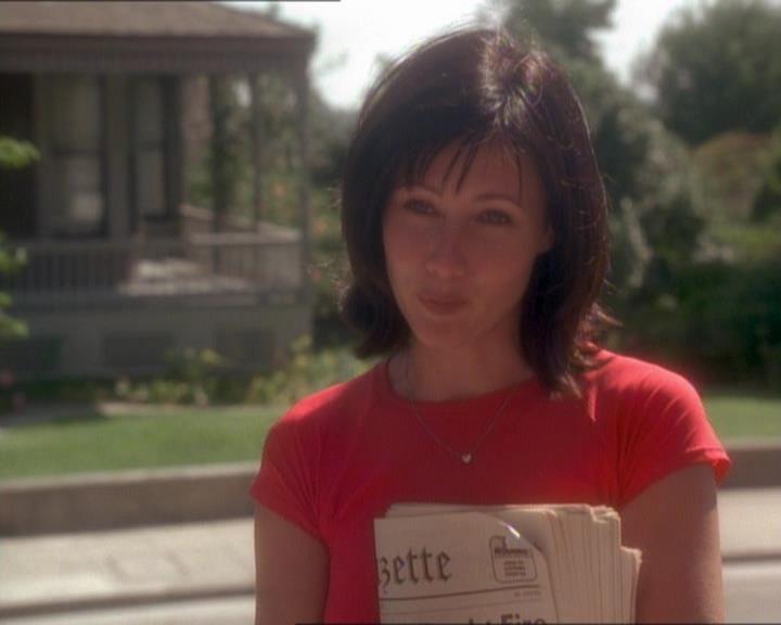 Charmed-Online_dot_net-1x01SomethingWiccaThisWayComes2334.jpg