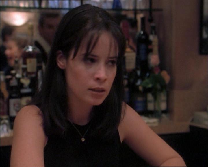 Charmed-Online_dot_net-1x02IveGotYouUnderMySkin0125.jpg Charmed-Online_dot_net-1x02IveGotYouUnderMySkin0125.jpg