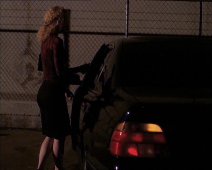 Charmed-Online_dot_net-1x02IveGotYouUnderMySkin0135.jpg Charmed-Online_dot_net-1x02IveGotYouUnderMySkin0135.jpg