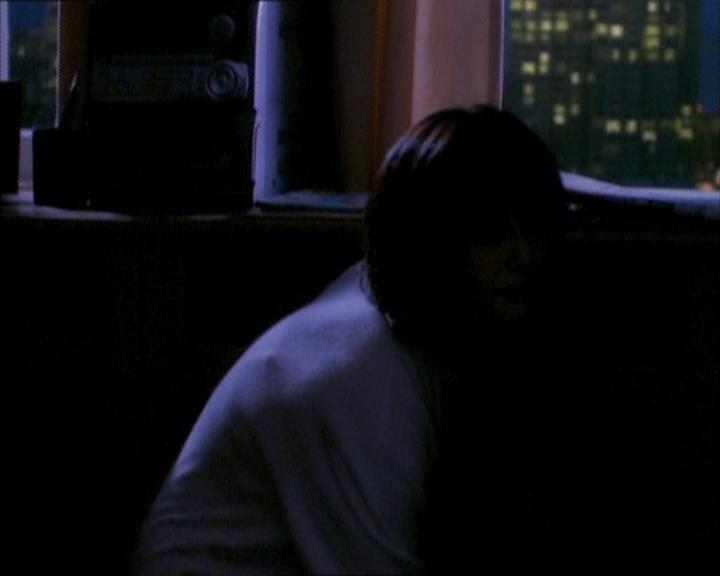 Charmed-Online_dot_net-1x02IveGotYouUnderMySkin0166.jpg