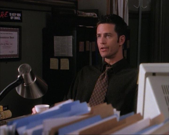 Charmed-Online_dot_net-1x02IveGotYouUnderMySkin0443.jpg