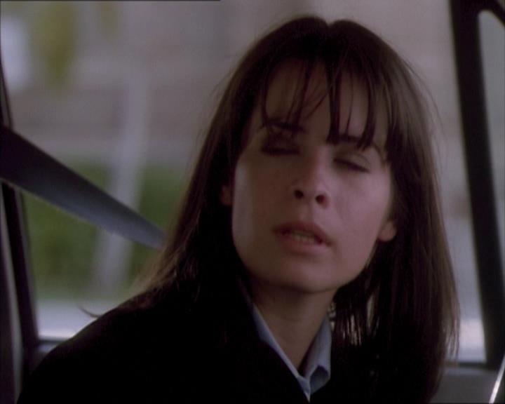 Charmed-Online_dot_net-1x02IveGotYouUnderMySkin0497.jpg Charmed-Online_dot_net-1x02IveGotYouUnderMySkin0497.jpg